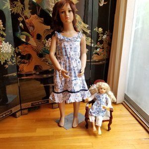 Maggie & Zoe Size 6 Blue White Toile Ruffled Dress